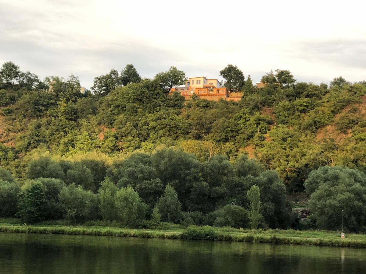Chatka - A - Vyhlidka Nad Rekou Zdiby Buitenkant foto